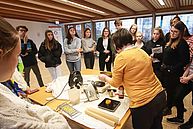 Kochen bei der Winter School im Jugend- und Bildungshaus St. Arbogast in Vorarlberg